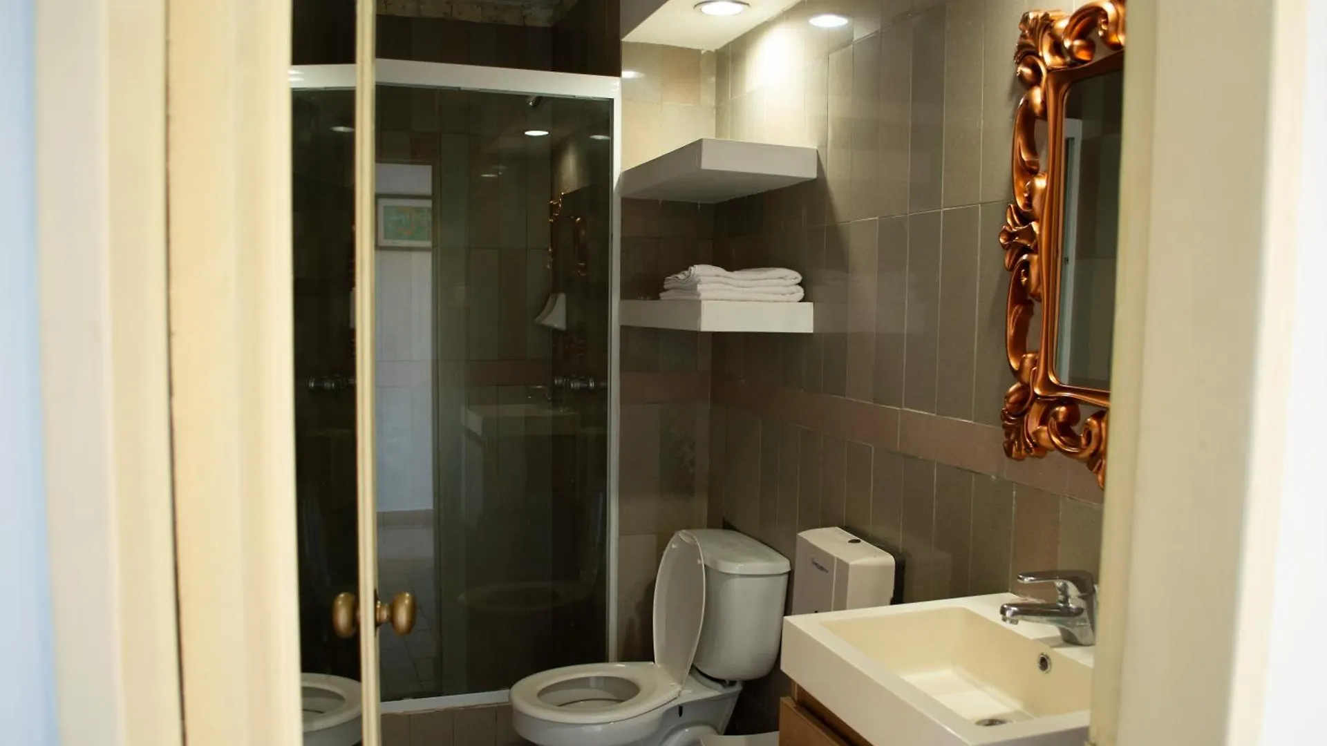 Hotel Villa D'Este Caracas 3*,  Venezuela